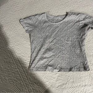 Brandy Melville Flower Patterned Short Sleeve Crop Top